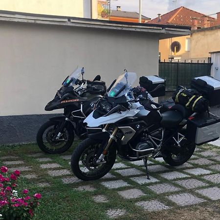Апартаменти "La Bella Della Cappuccina" Casa Con Parcheggio Interno Gratuito Домодоссола Екстер'єр фото