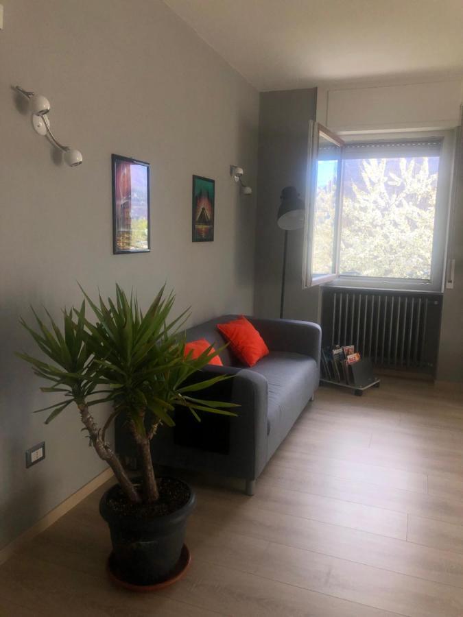 Апартаменти "La Bella Della Cappuccina" Casa Con Parcheggio Interno Gratuito Домодоссола Екстер'єр фото